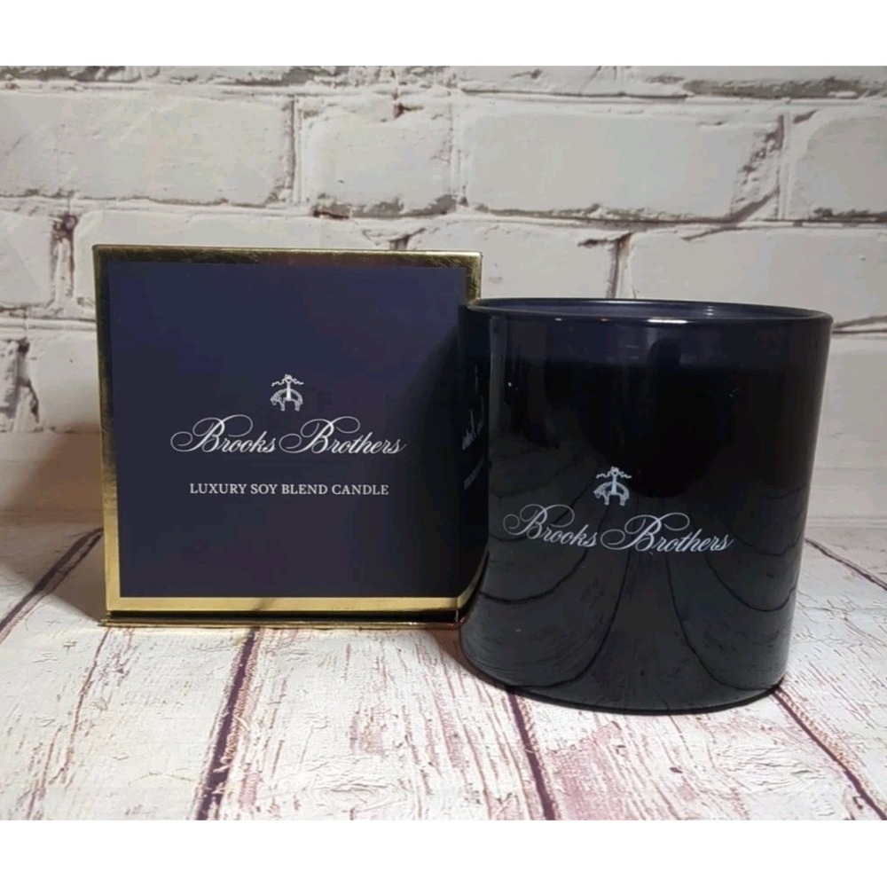 Brooks Brothers Ablaze Luxury Soy Candle 14 oz • Gift Box • Warm Spice‎ Amber